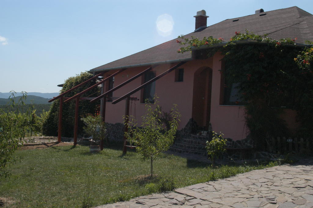 Panorama Vegapansion Apartment Szendehely Exterior foto